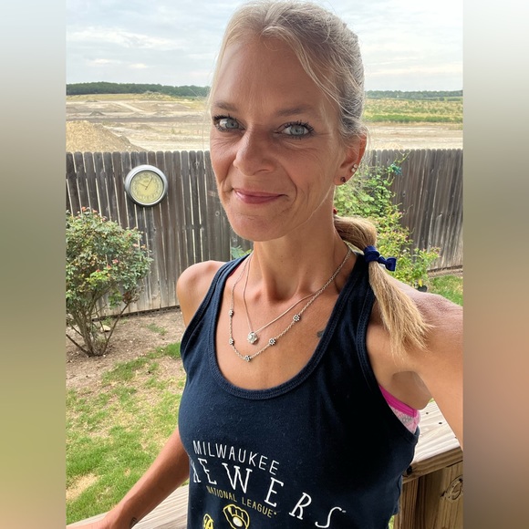 Beauty Blowout March 8! - Picture 7 of 9